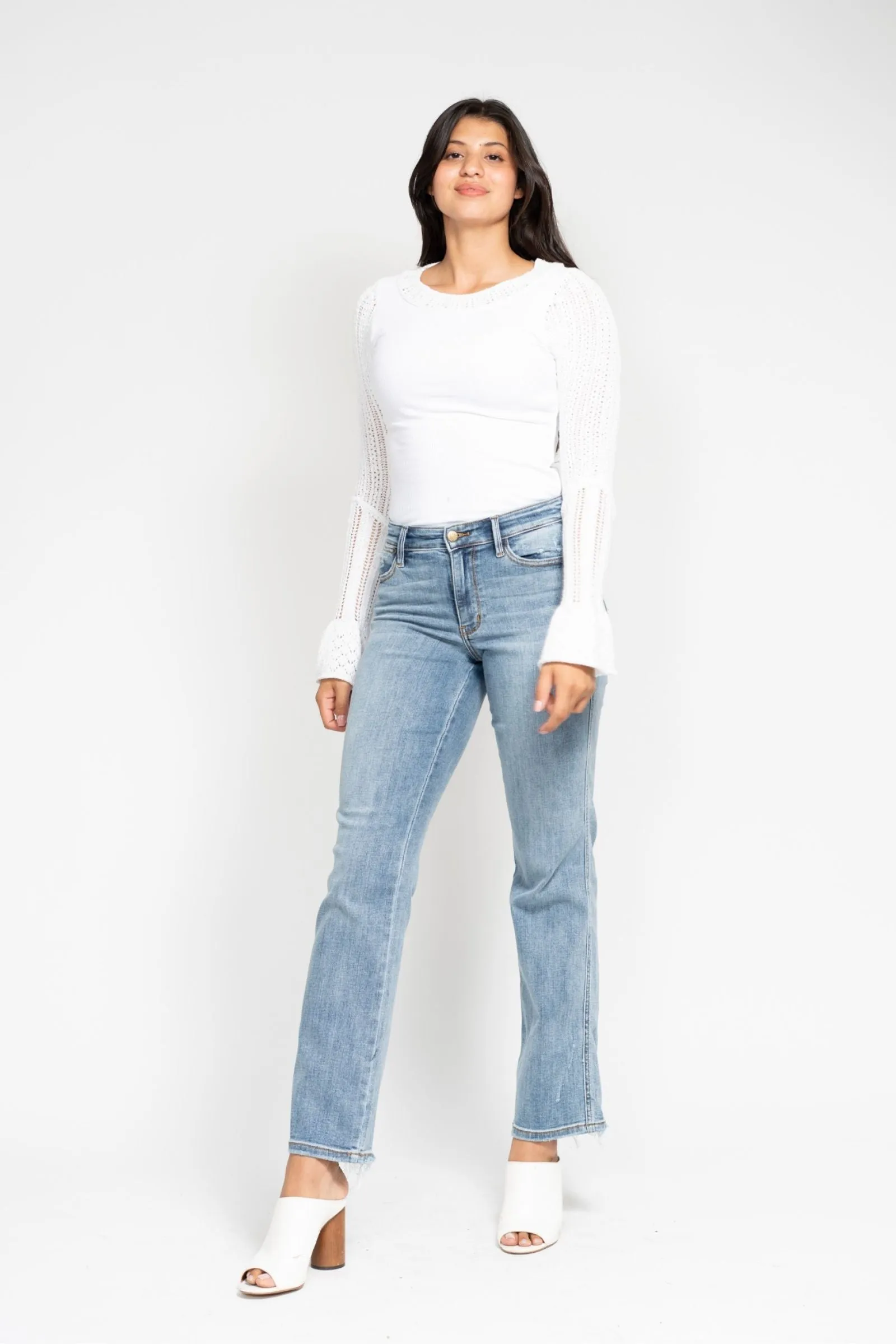 Judy Blue Nia Mid Rise Cell Phone Pocket Dad Jean