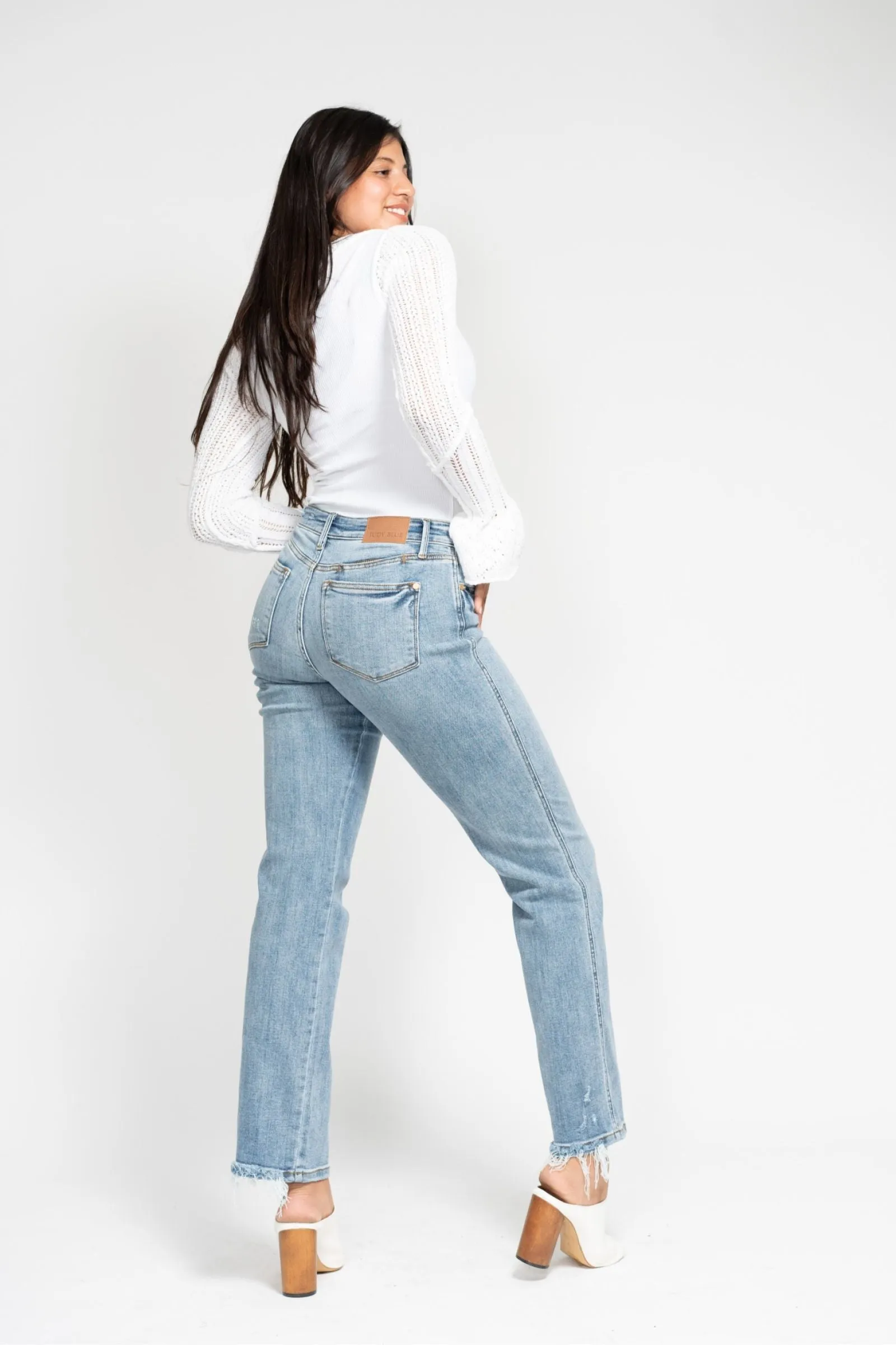Judy Blue Nia Mid Rise Cell Phone Pocket Dad Jean