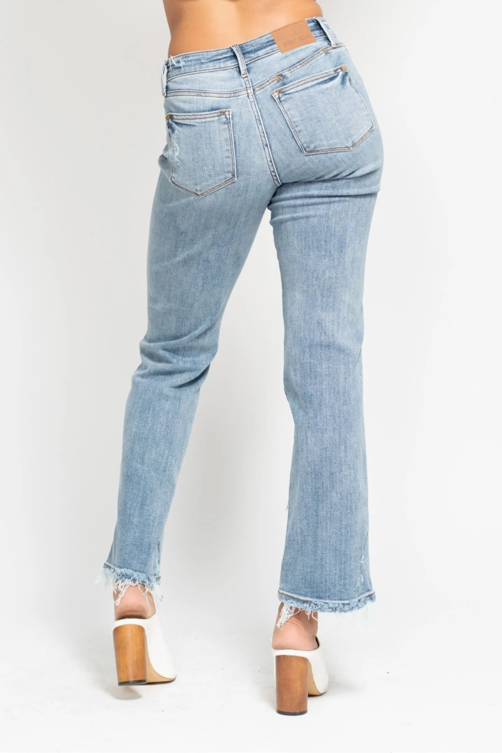 Judy Blue Nia Mid Rise Cell Phone Pocket Dad Jean