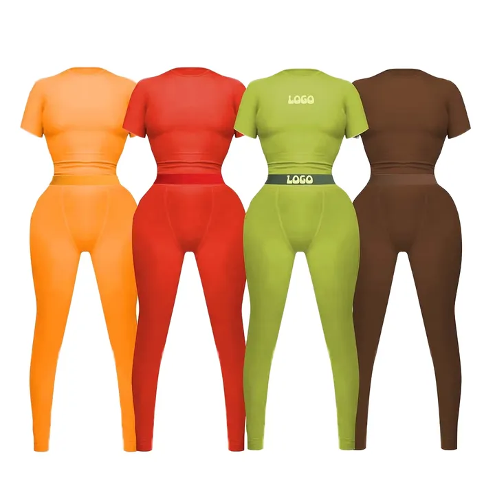 Red Women's Clothing Custom Logo-ملابس نسائية حمراء
